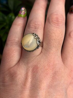 Sterling Silver Ring with Cream Moonstone Cabochon